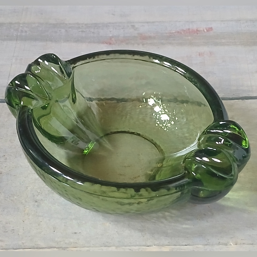 Vintage MCM Atomic Orb Ashtray Textured Glass Avocado Green Ashtray Bowl